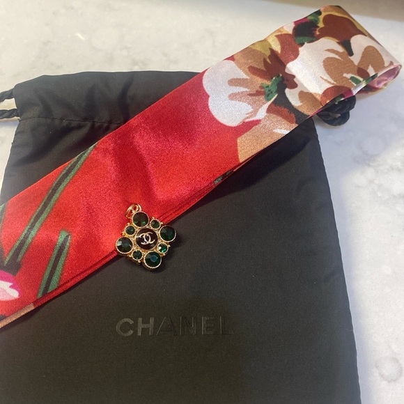 Chanel CC Charm, Chanel Dust Bag and Unbranded Twilly - Picture 7 of 10